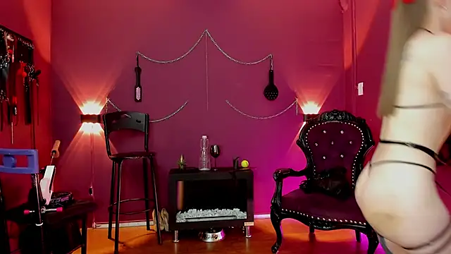 Greciaa Romaa online show from June 19, 11:14 am