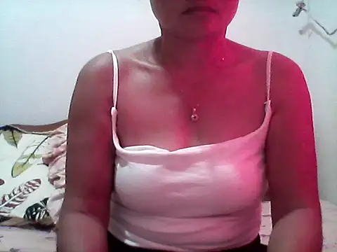 Snapshot of nathalie0045 chatting on October 1, 2:05 am nathalie0045 online show from October 1, 2:05 am