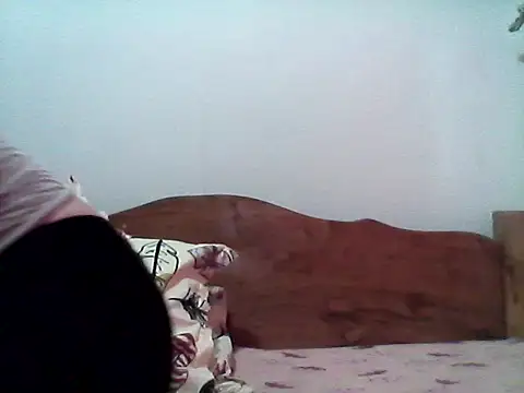 Snapshot of nathalie0045 chatting on October 3, 6:51 am nathalie0045 online show from October 3, 6:51 am