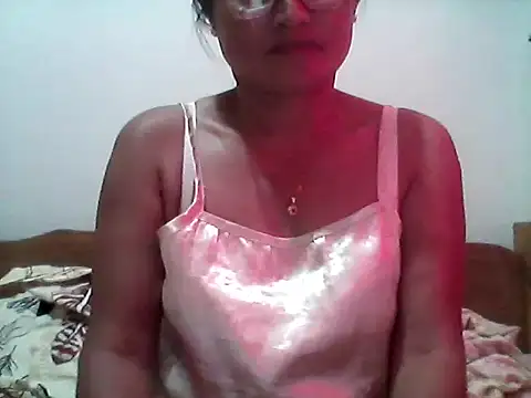 Snapshot of nathalie0045 chatting on October 8, 6:18 am nathalie0045 online show from October 8, 6:18 am