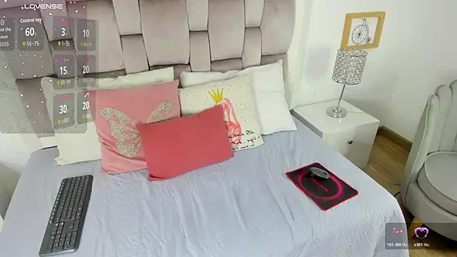 zusan king  online show from December 18, 12:10 pm