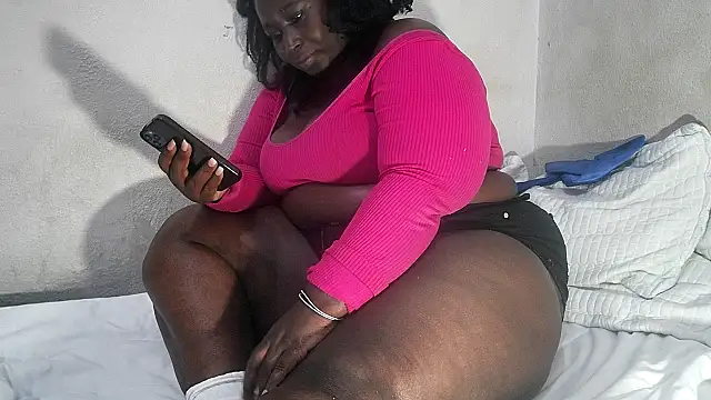 ASSQUEEN37Xx online show from November 29, 12:20 pm