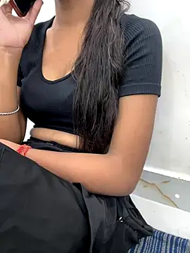 Snapshot of cute_parii_ chatting on September 13, 1:30 pm cute parii online show from September 13, 1:30 pm