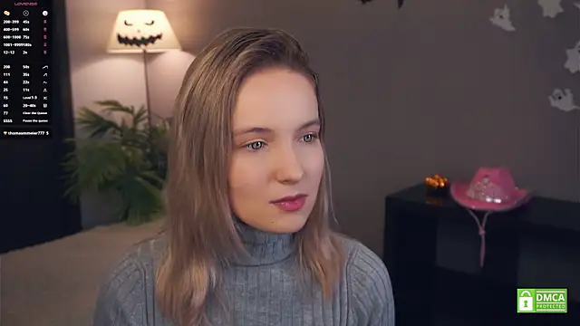 HongTomczak online show from November 6, 7:36 am