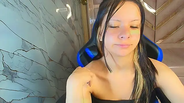 Nanncy r  online show from October 8, 1:04 pm