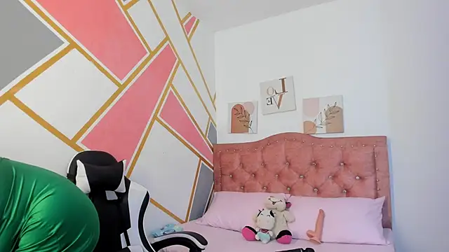 GiaCutee online show from September 13, 3:36 am