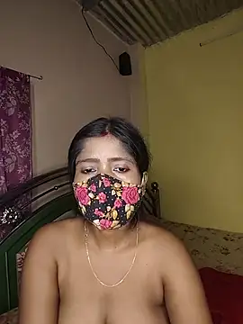 Love143A online show from July 28, 4:39 pm