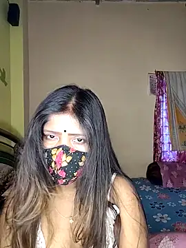 Love143A online show from April 8, 4:47 am