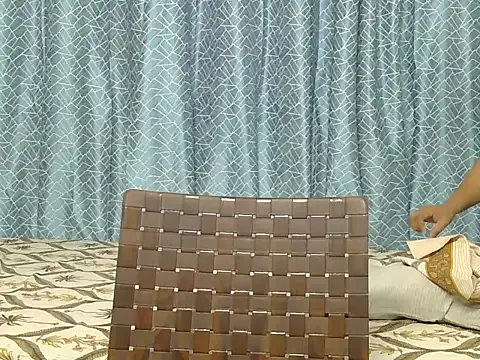 Snapshot of Its-ishikaa chatting on September 21, 3:49 am Its-ishikaa online show from September 21, 3:49 am