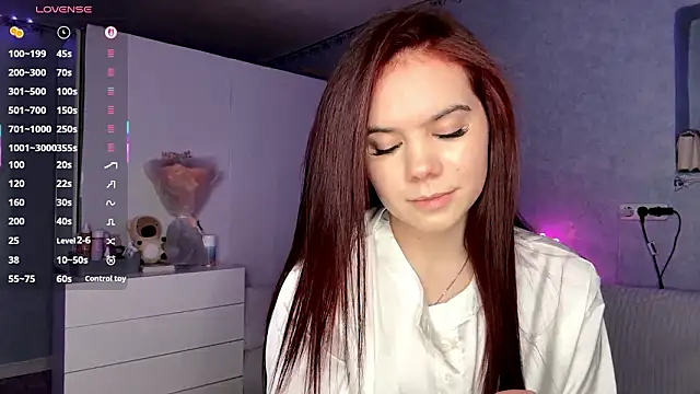 Lia rise online show from March 3, 3:40 pm