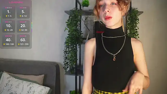 Snapshot of CameliaGlaue chatting on October 15, 11:57 am CameliaGlaue online show from October 15, 11:57 am