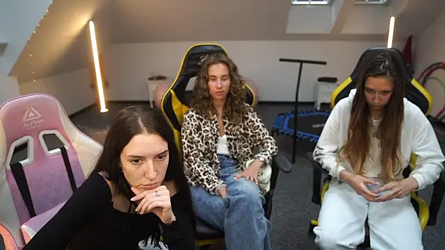 Snapshot of _Lili_054 chatting on September 19, 11:09 am  Lili 054 online show from September 19, 11:09 am