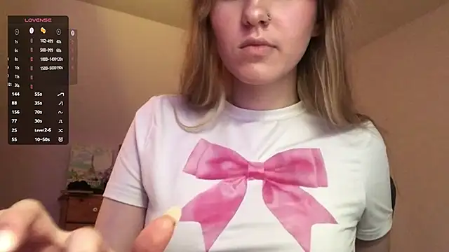 Snapshot of SiIver_Dawn chatting on September 19, 1:54 pm SiIver Dawn online show from September 19, 1:54 pm