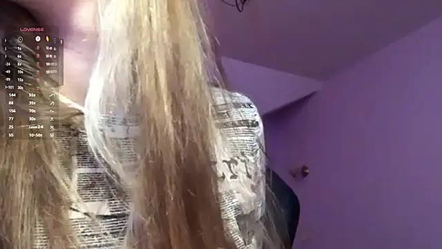 Snapshot of SiIver_Dawn chatting on September 25, 12:37 pm SiIver Dawn online show from September 25, 12:37 pm