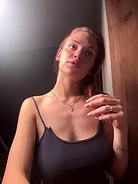 rinabluu online show from July 13, 2:18 pm