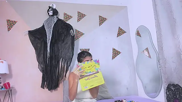 Snapshot of sweet_tokisha72 chatting on October 17, 1:47 pm sweet tokisha72 online show from October 17, 1:47 pm