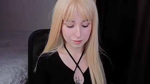 Snapshot of YukiMisa chatting on October 8, 4:22 pm YukiMisa online show from October 8, 4:22 pm