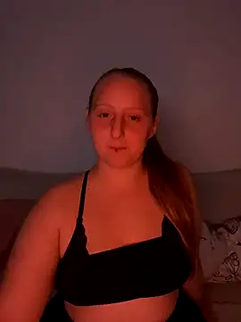 young hailey online show from November 10, 6:36 pm