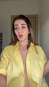 Roxanne Skye online show from November 27, 3:20 am