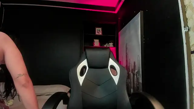 Snapshot of ScarletMoon1_ chatting on September 12, 9:44 pm ScarletMoon1 online show from September 12, 9:44 pm