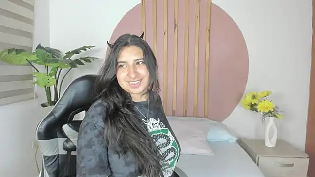 Snapshot of alice_coopperx chatting on September 24, 7:24 pm alice coopperx online show from September 24, 7:24 pm