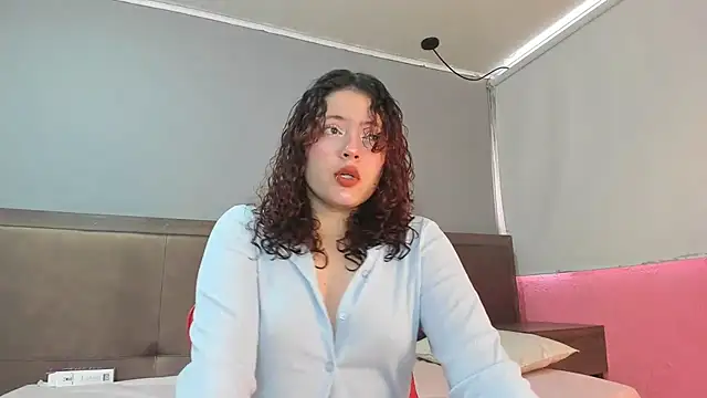 Snapshot of SamLuxuri chatting on September 29, 5:07 pm SamLuxuri online show from September 29, 5:07 pm
