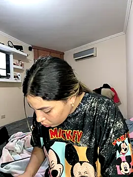 obedient whore messyy online show from November 8, 11:32 pm