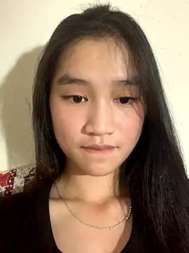 Snapshot of -Lie-06 chatting on October 15, 2:52 pm -Lie-06 online show from October 15, 2:52 pm