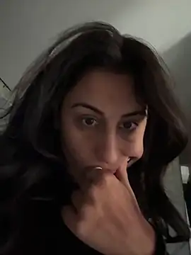 BabyLeopard online show from November 11, 1:30 pm