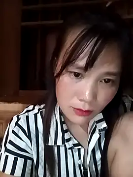 Snapshot of lai_tay chatting on September 15, 3:48 am lai tay online show from September 15, 3:48 am
