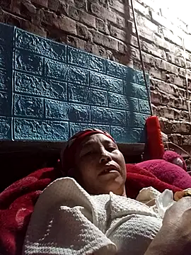 me-cute online show from December 15, 10:37 pm