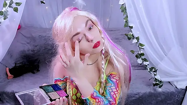 Bloom evl online show from February 5, 3:59 pm