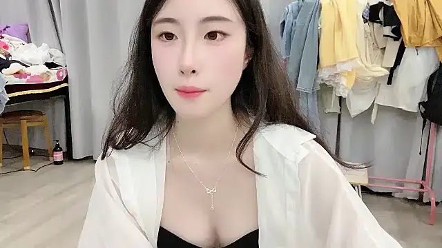 Snapshot of Freya7777 chatting on October 10, 2:55 pm Freya7777 online show from October 10, 2:55 pm