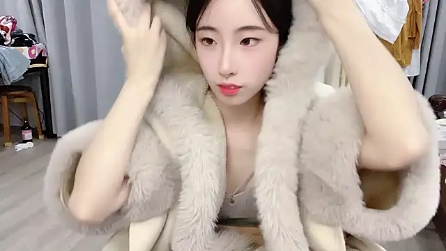 Snapshot of Freya7777 chatting on September 20, 12:47 pm Freya7777 online show from September 20, 12:47 pm