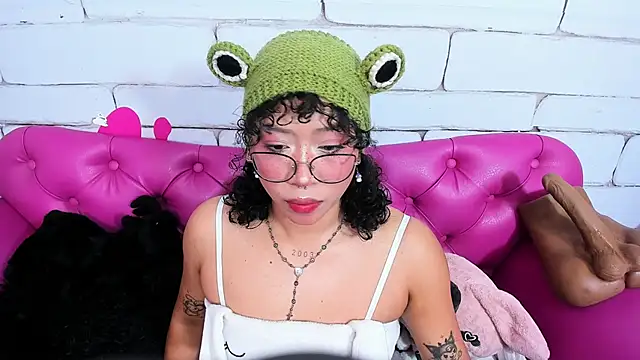 SafiroAgataaa online show from October 10, 3:22 am