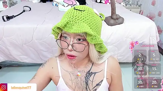 SafiroAgataaa online show from July 14, 10:21 am
