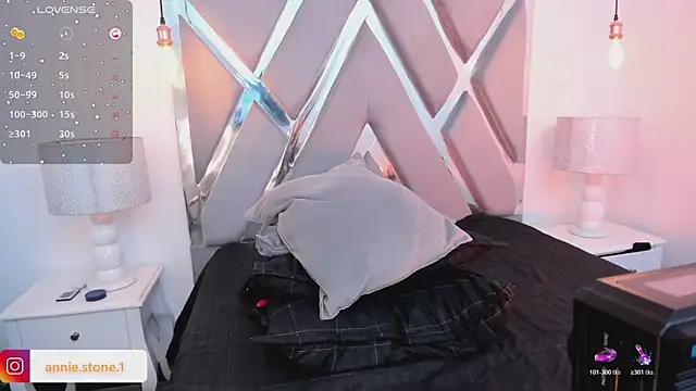 AnniEsstone online show from November 26, 3:13 pm