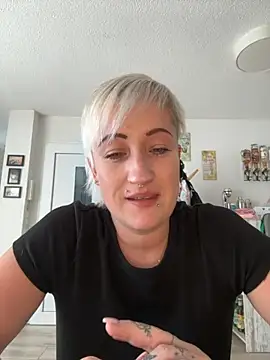 Snapshot of Rozendefotz chatting on September 14, 11:30 am Rozendefotz online show from September 14, 11:30 am