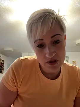Snapshot of Rozendefotz chatting on September 25, 6:01 am Rozendefotz online show from September 25, 6:01 am