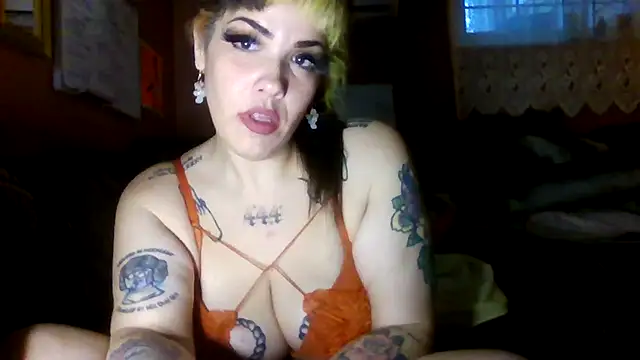 thickasstley online show from May 8, 11:28 pm