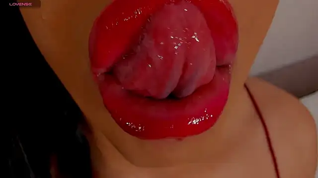 sweet Elizabeth online show from July 28, 2:13 pm