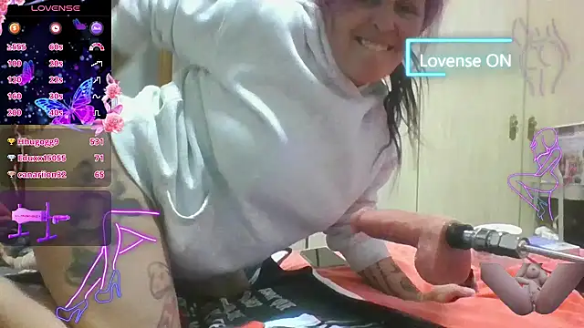 canariamorbosa online show from February 19, 8:07 pm