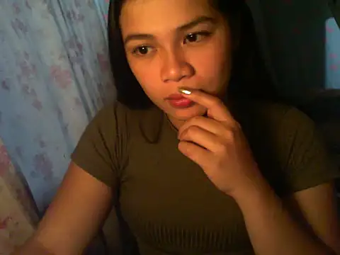 Snapshot of Zachariah_05 chatting on October 6, 7:58 am Zachariah 05 online show from October 6, 7:58 am