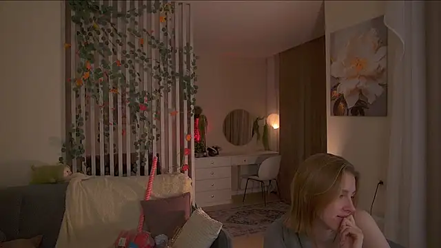 sofiapurex online show from December 17, 8:46 pm