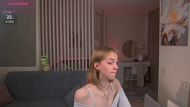 Snapshot of sofiapurex chatting on September 21, 6:39 pm sofiapurex online show from September 21, 6:39 pm
