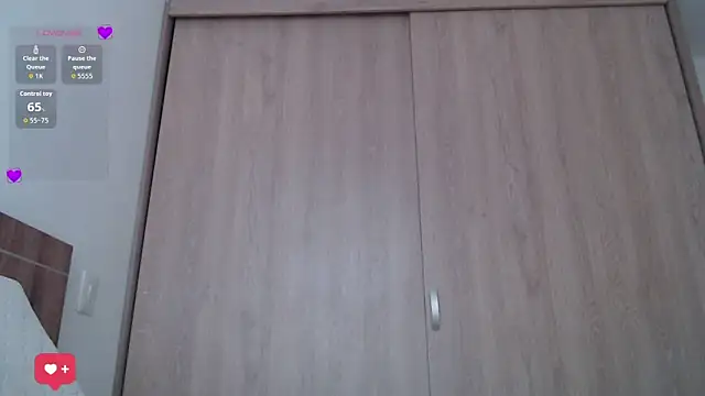 WendySuns  online show from October 27, 6:03 pm