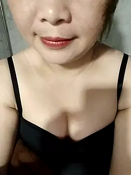 Snapshot of Lyly_nuce chatting on October 6, 1:06 pm Lyly nuce online show from October 6, 1:06 pm