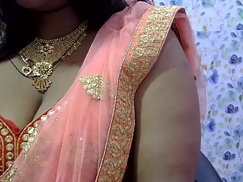 Snapshot of Rooshami_hot01 chatting on October 10, 4:45 pm Rooshami hot01 online show from October 10, 4:45 pm