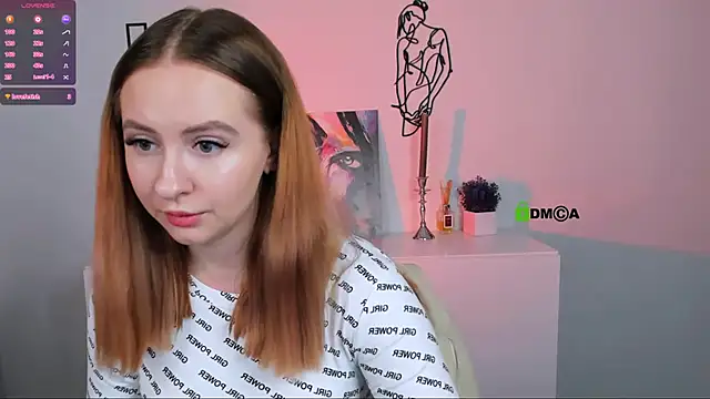 mila glow1 online show from October 18, 7:37 pm