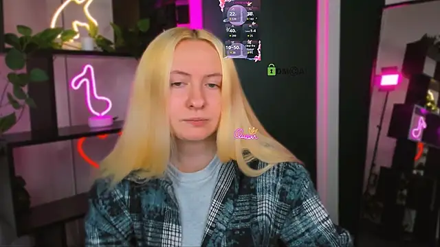 mila glow1 online show from April 1, 6:38 pm